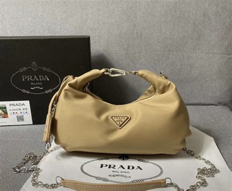 prada reedition 200